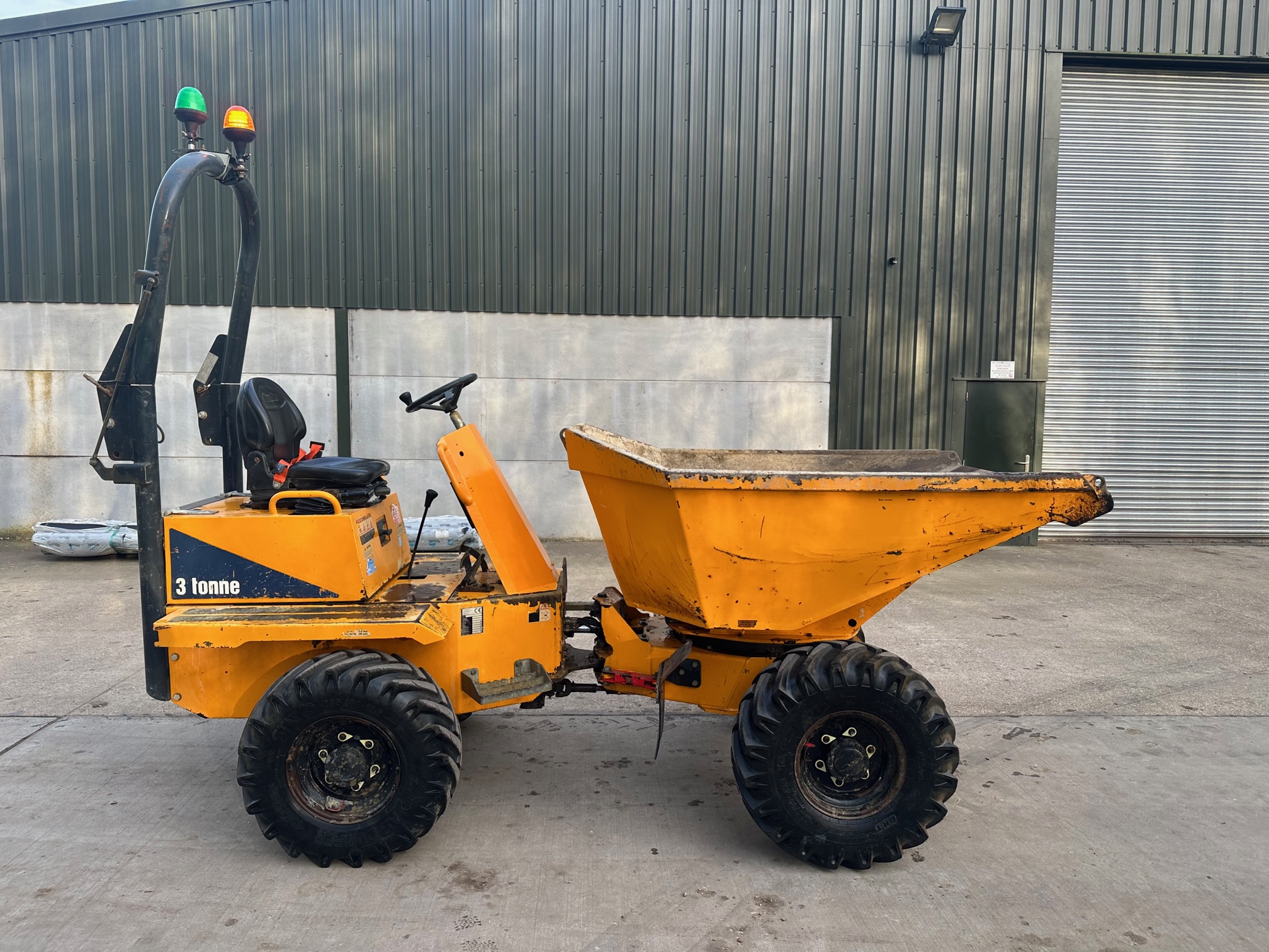 IMG_0599 Thwaites 3 Tonne Swivel Dumper 2017