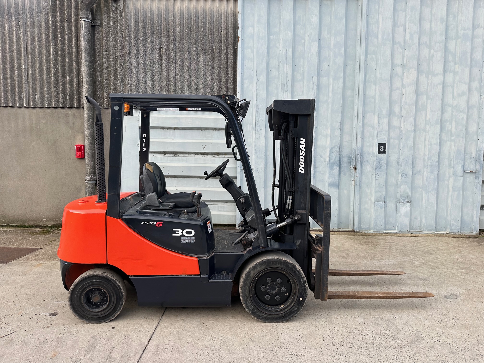 IMG_9919 Doosan D30S year 2016