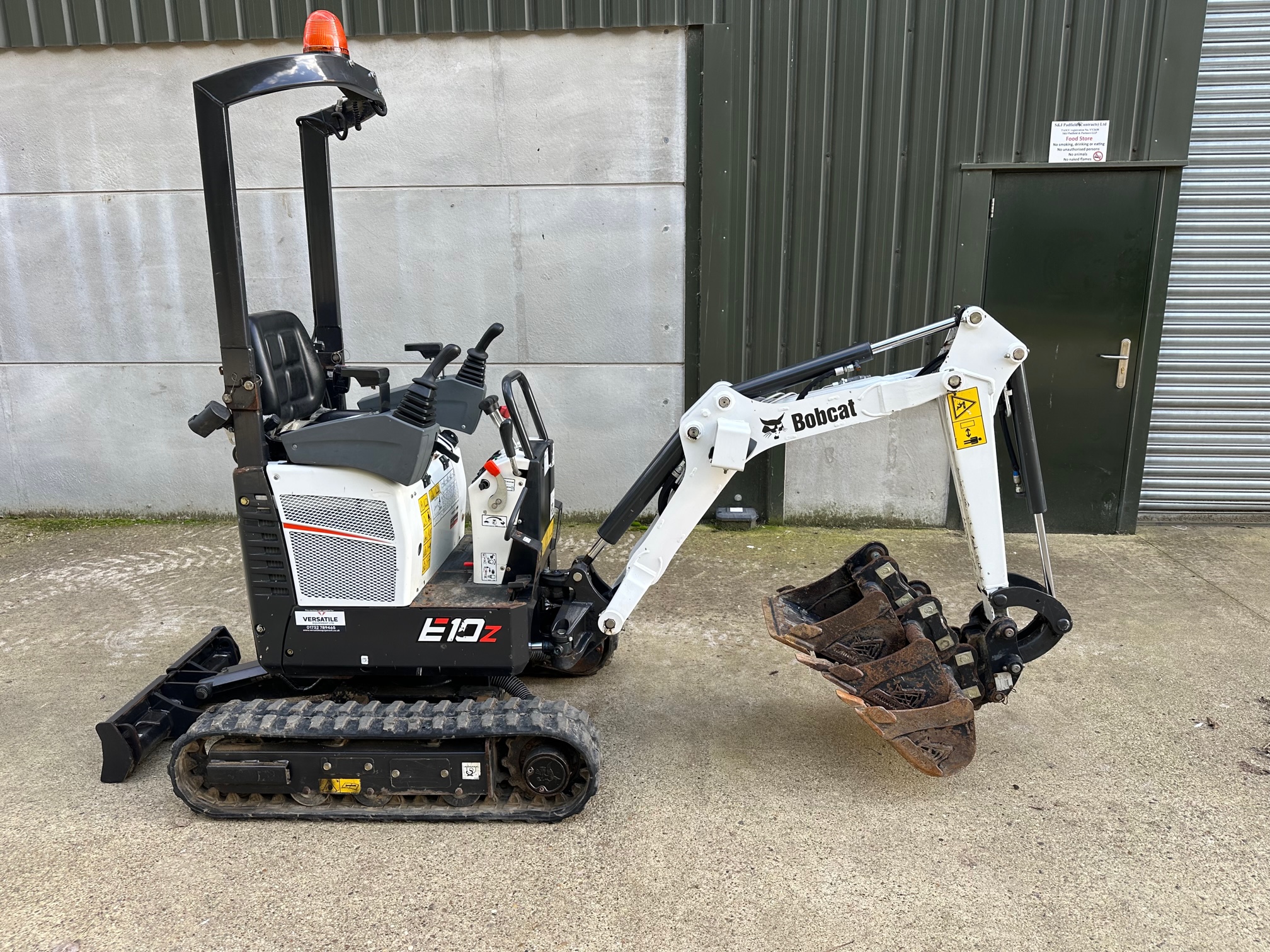 IMG_5015 Bobcat E10 year 2021