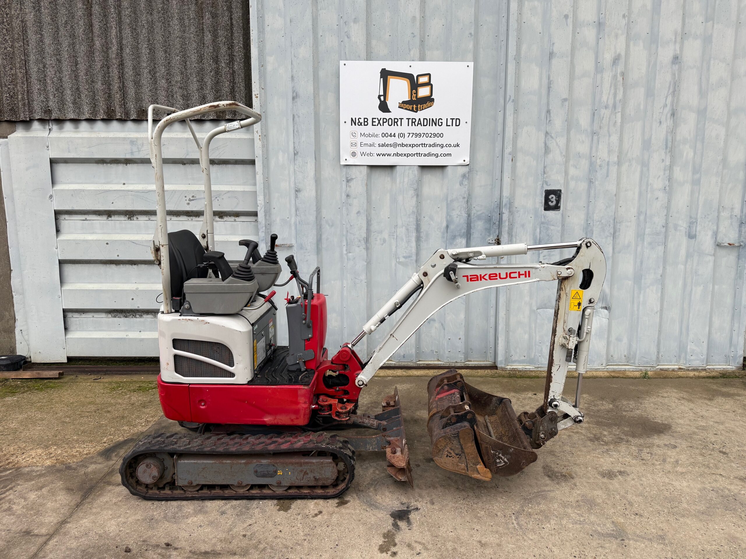 IMG_4913 Takeuchi TB210 year 2021