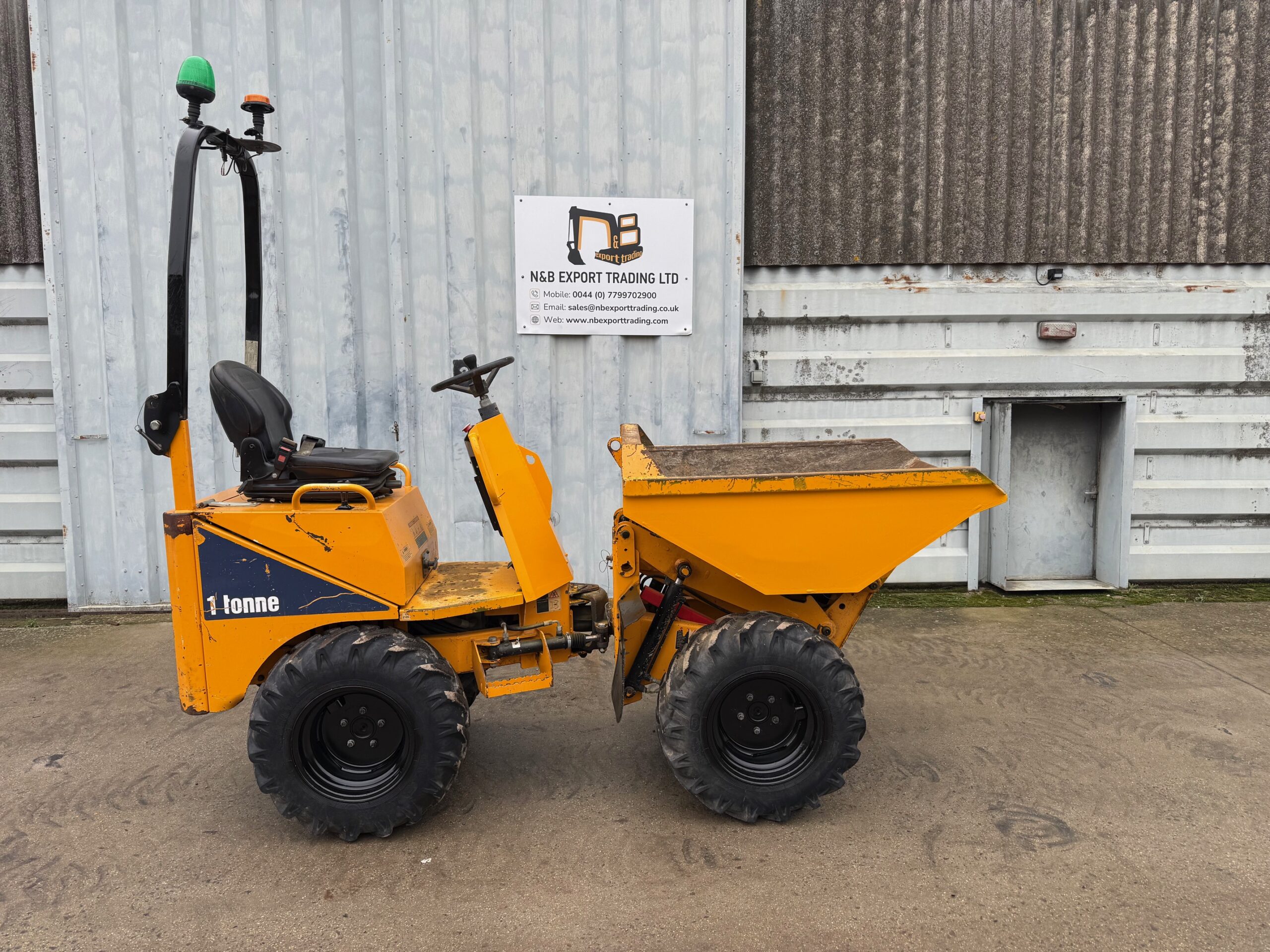 IMG_5891 Thwaites 1 ton Dumper